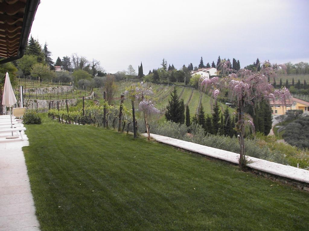 B&B Al Cristo Sant'Ambrogio di Valpolicella Luaran gambar
