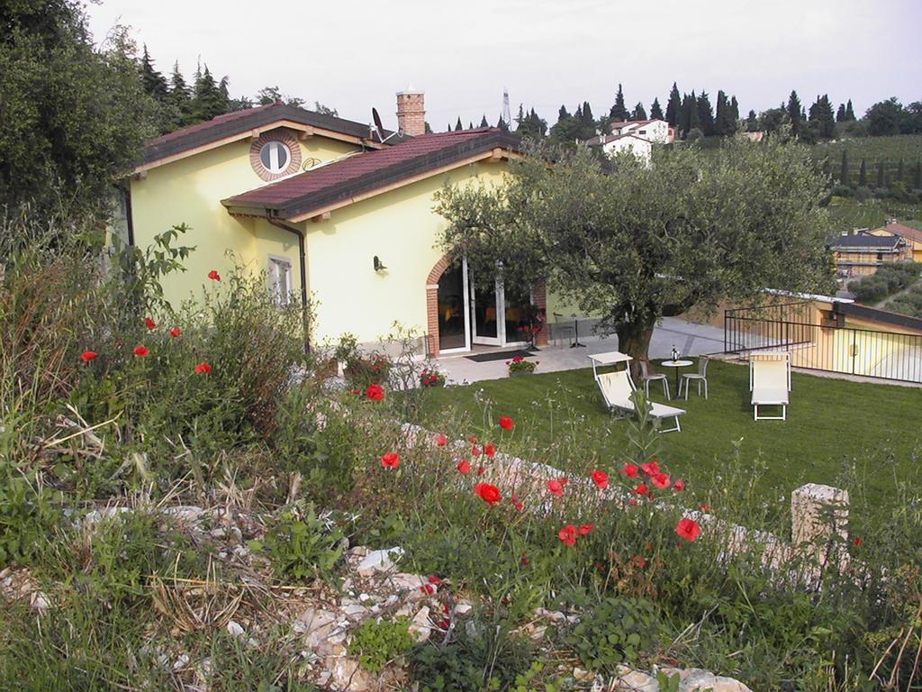 B&B Al Cristo Sant'Ambrogio di Valpolicella Luaran gambar